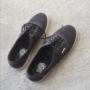Canvas vans